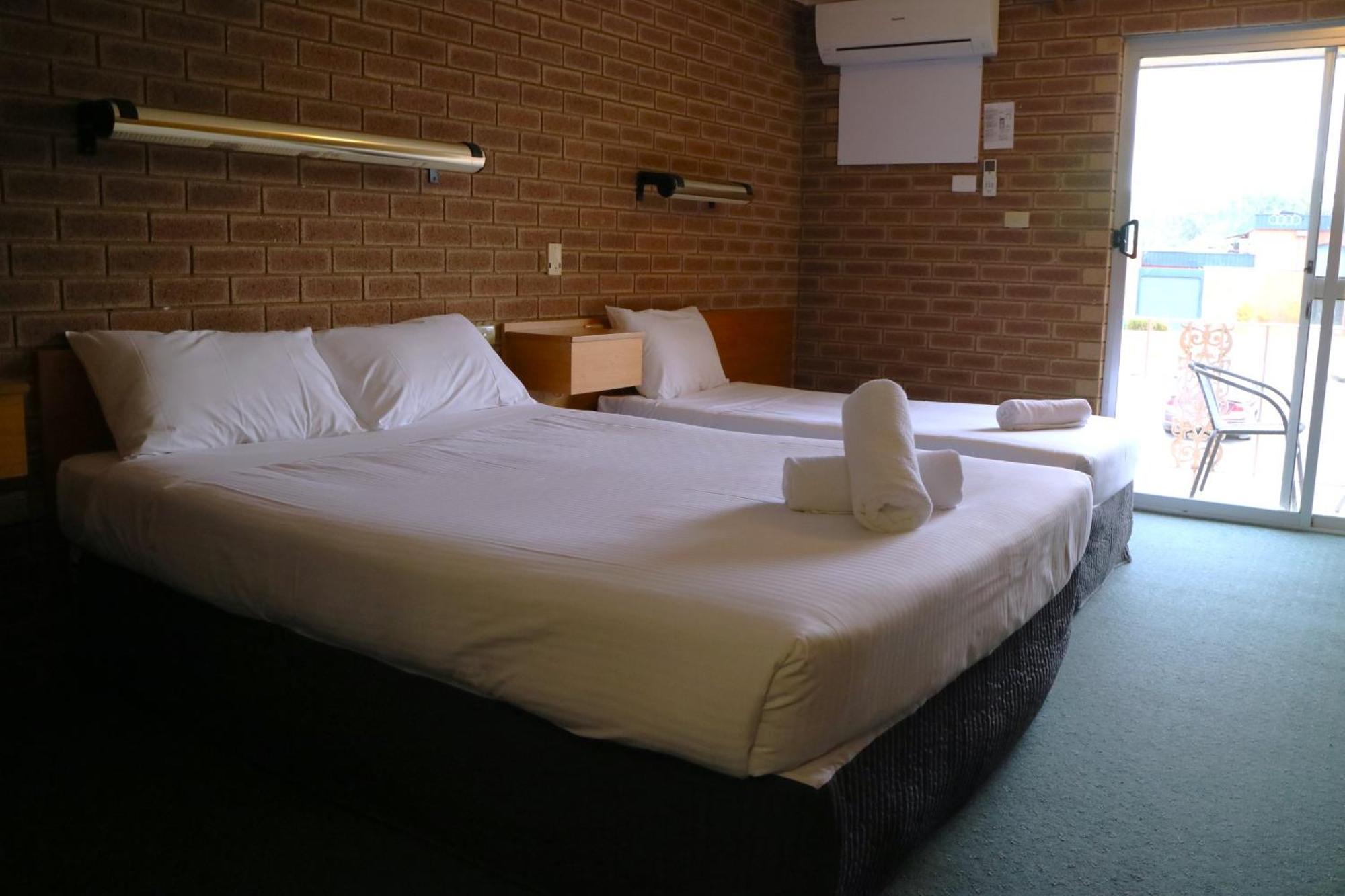 Corowa Golf Club Motel Exterior photo